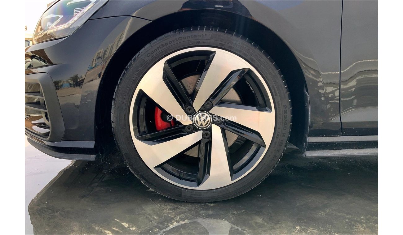 Volkswagen Golf GTI P1 (Leather Seats)