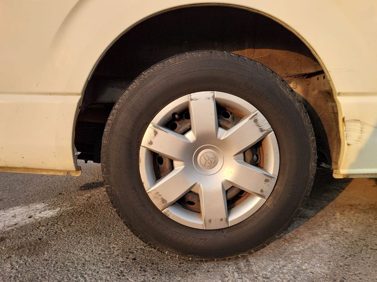 تويوتا هاياس TOYOTA HIACE VAN RHD 2013 MODEL 3.0 L DIESEL AUTOMATIC(PM11947)