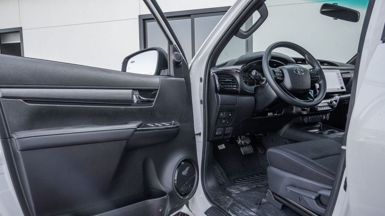 تويوتا هيلوكس TOYOTA HILUX ADVENTURE 4.0 AT 4X4 -2026YM