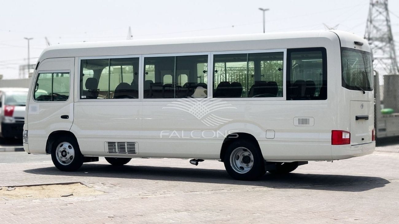تويوتا كوستر 2.7L Petrol Minibus (30 Seats) – Manual Transmission, RWD,