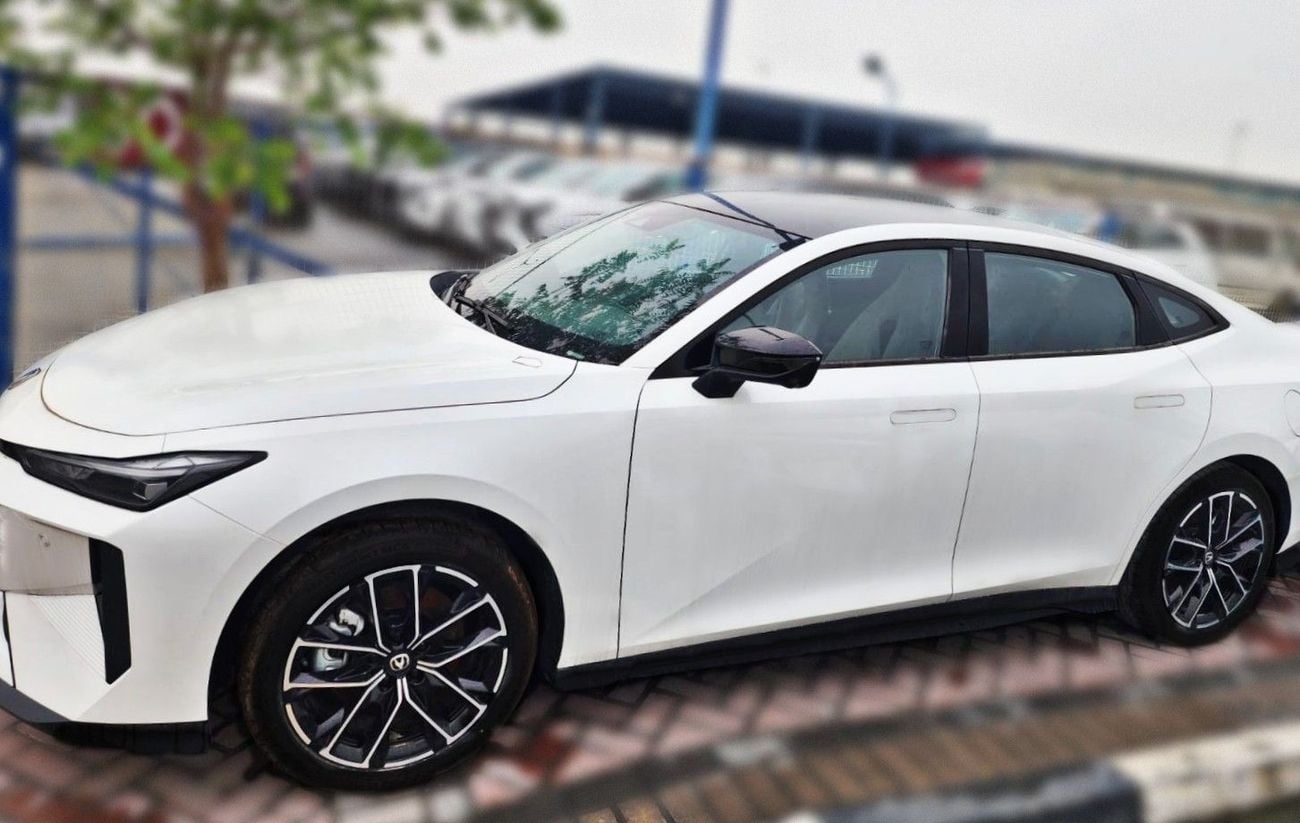 Changan UNI-V LIMITED 1.5 L - 4 CYL TURBOCHARGED - 185 HP