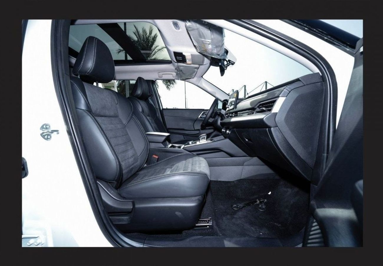 ميتسوبيشي آوتلاندر MITSUBISHI 2.5L Hi-LinePetrol Automatic Full