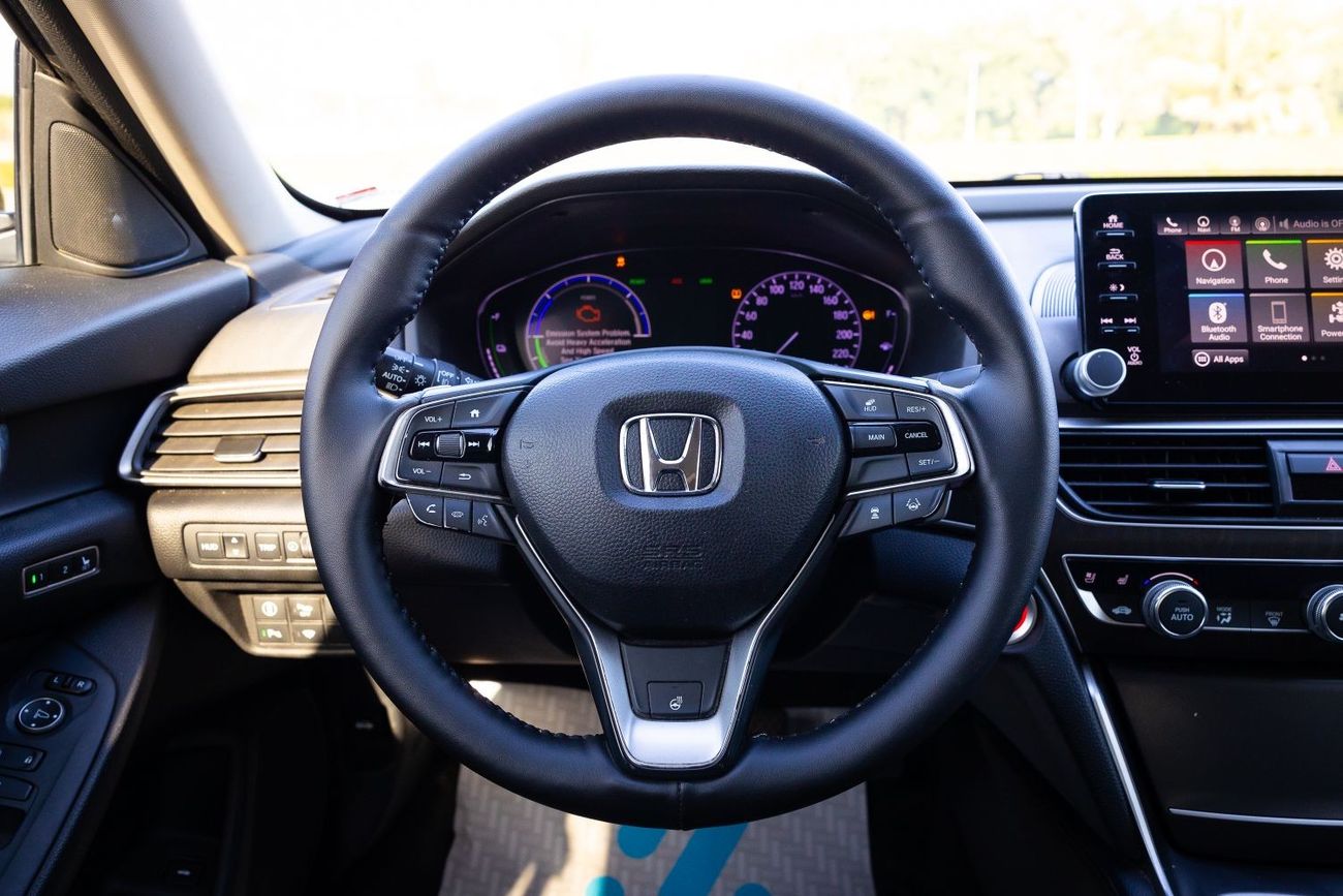 Honda Accord LX 2018 Sedan 1.5 FWD Petrol A/T / 5 Seats / Low Mileage / Book Now!