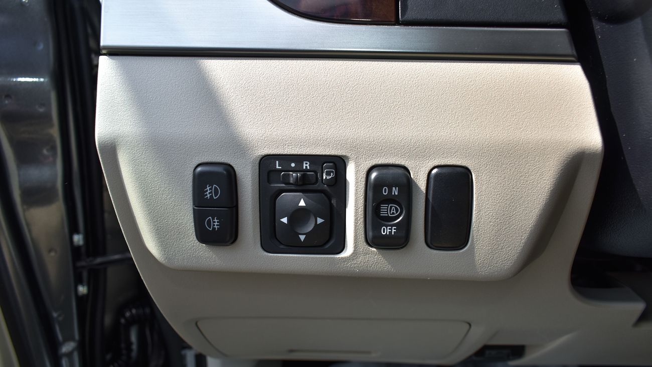 ميتسوبيشي باجيرو GLS V6