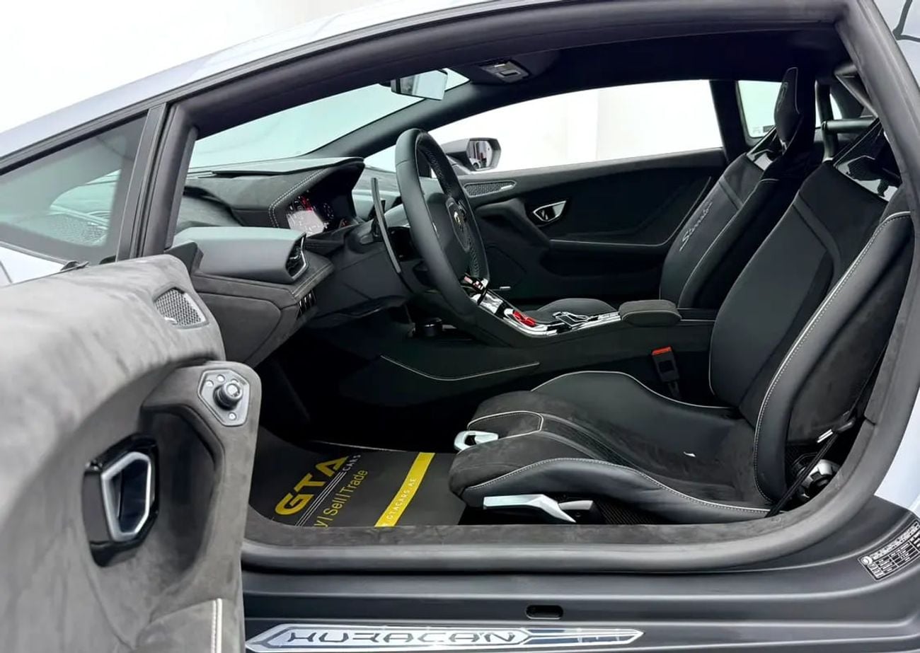 لامبورغيني هوراكان Sterrato LP-610-4, Warranty, Full Service History, Very Low Km, Japanese