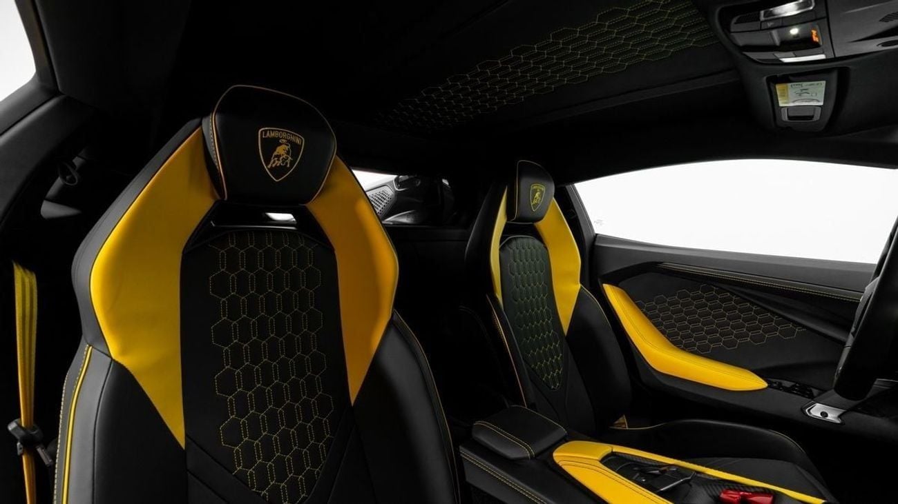 Lamborghini Revuelto 2024 - GCC - Under Warranty
