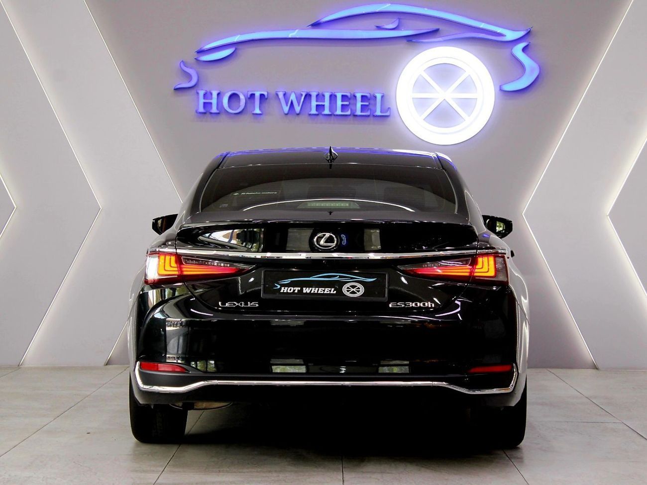 لكزس ES300h AlFuttaim warranty