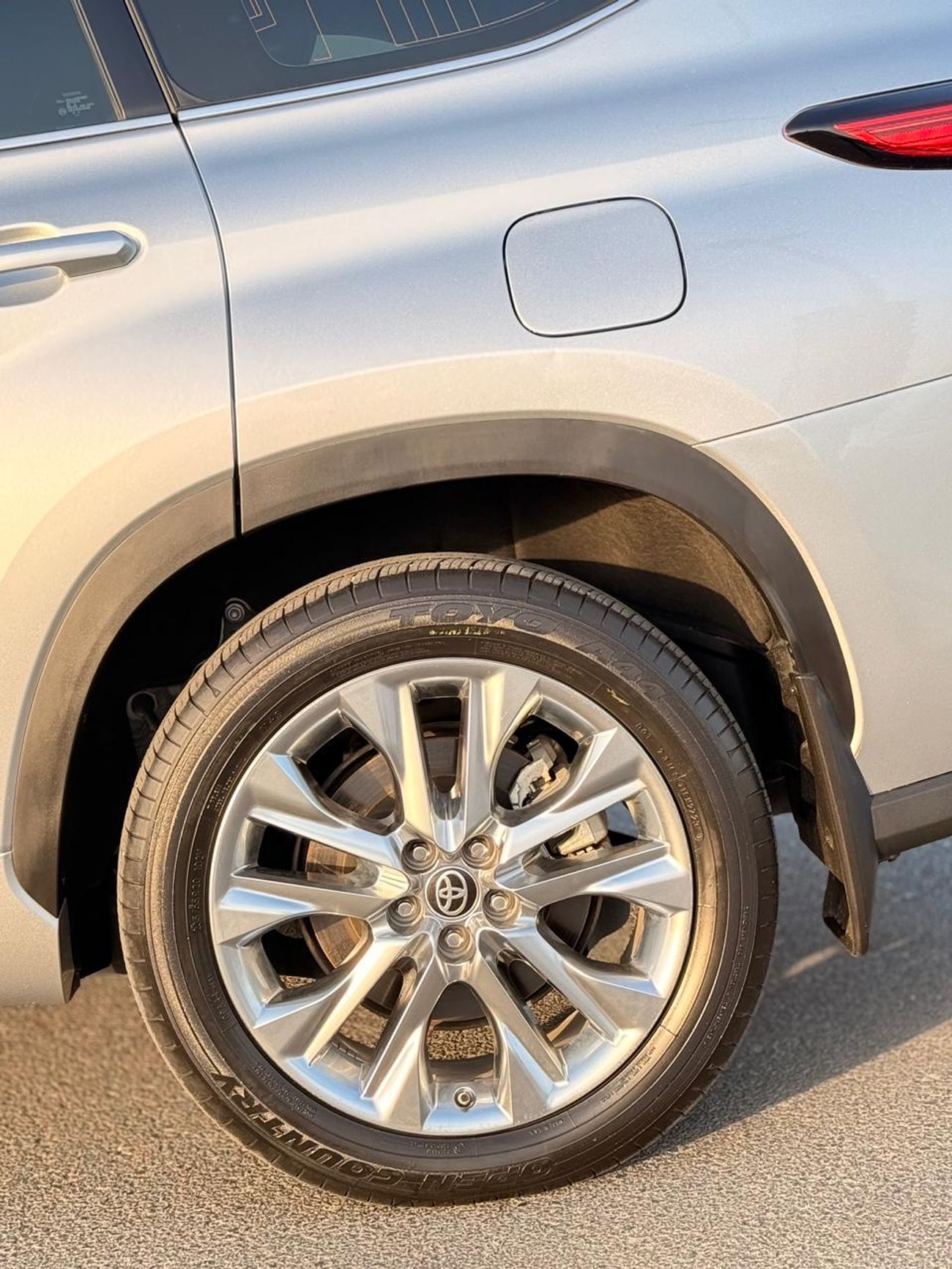 تويوتا تاندرا Platinum Hybrid 2024