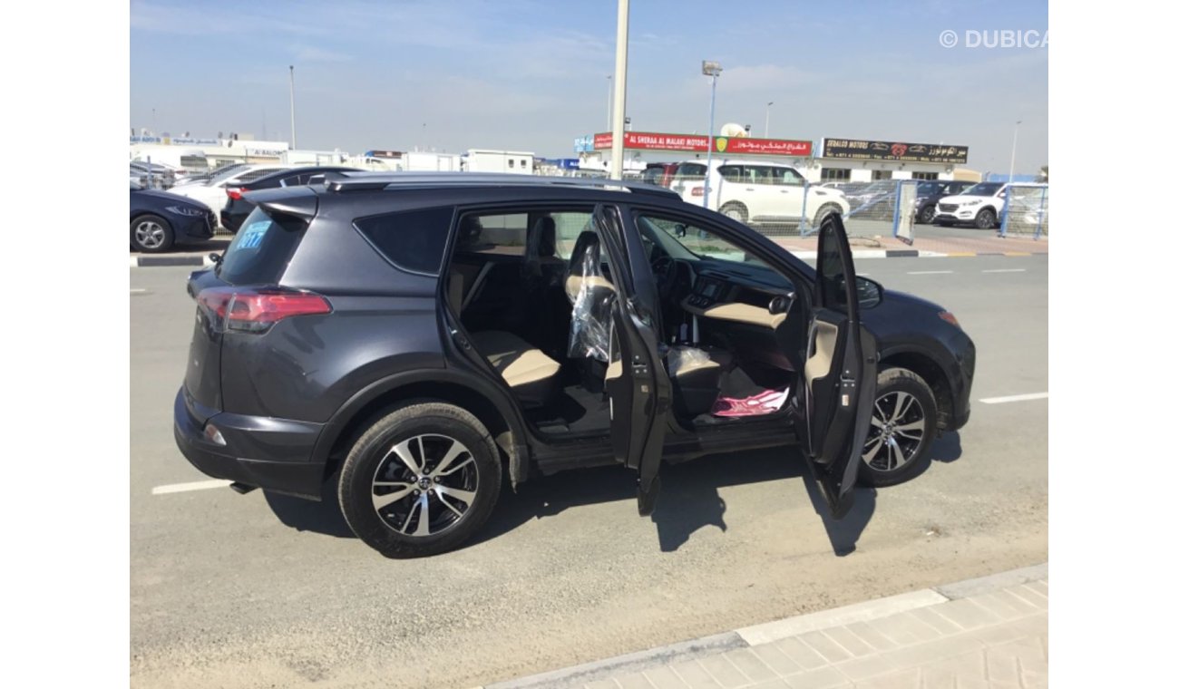 تويوتا راف ٤ TOYOTA RAV4 2018 GRAY LE  - FULL OPTION -LEATHER INTERIOR   - Now Available at Ghazni Motors  for mo