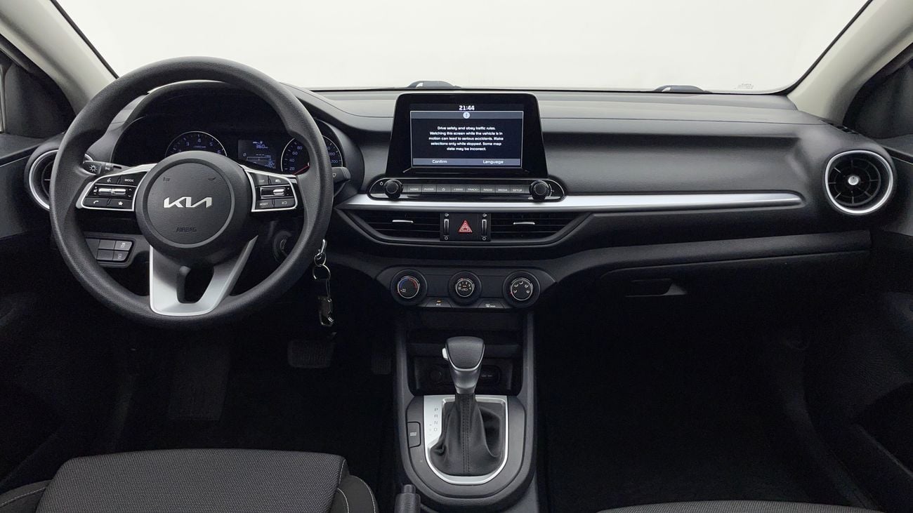 كيا سيراتو LX 1.6 | بدون دفعة مقدمة | اختبار قيادة مجاني للمنزل