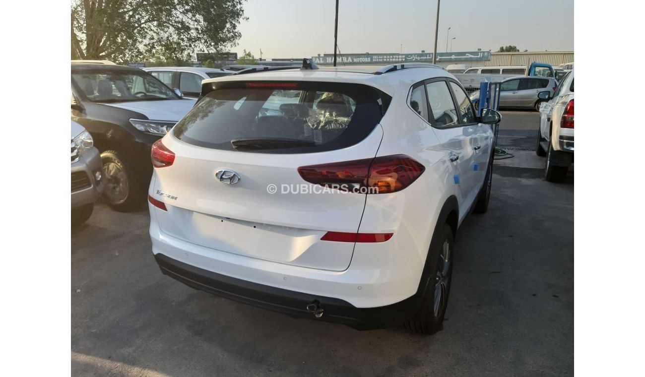 Hyundai Tucson 2.0 with sun roof