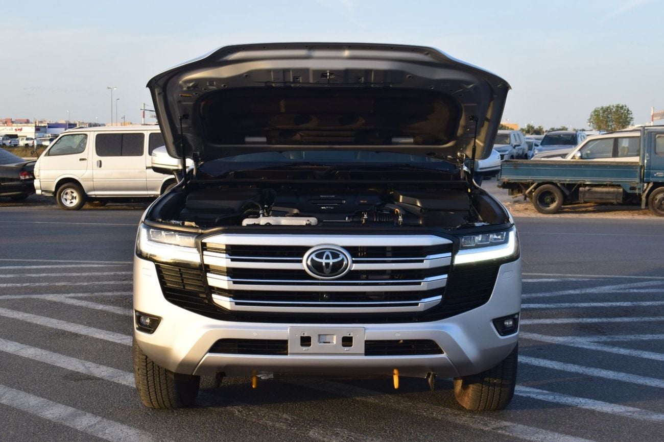 Toyota Land Cruiser Toyota landcruise 2022MODEL VXR 3.3 Twin turbo Diesel engine Full option Colour sliver push start Tr