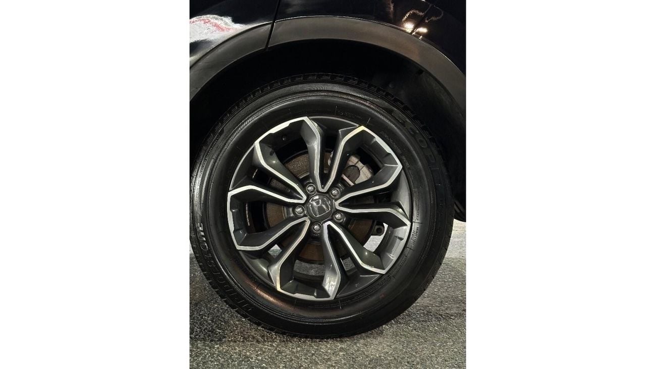 Honda CRV car in perfect condition, 2022 with engine capacity 2 4wd with mileage 6,000 miles