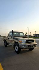 Toyota Land Cruiser 70 LC79 LX V8 4.5L DEISEL GCC Specs