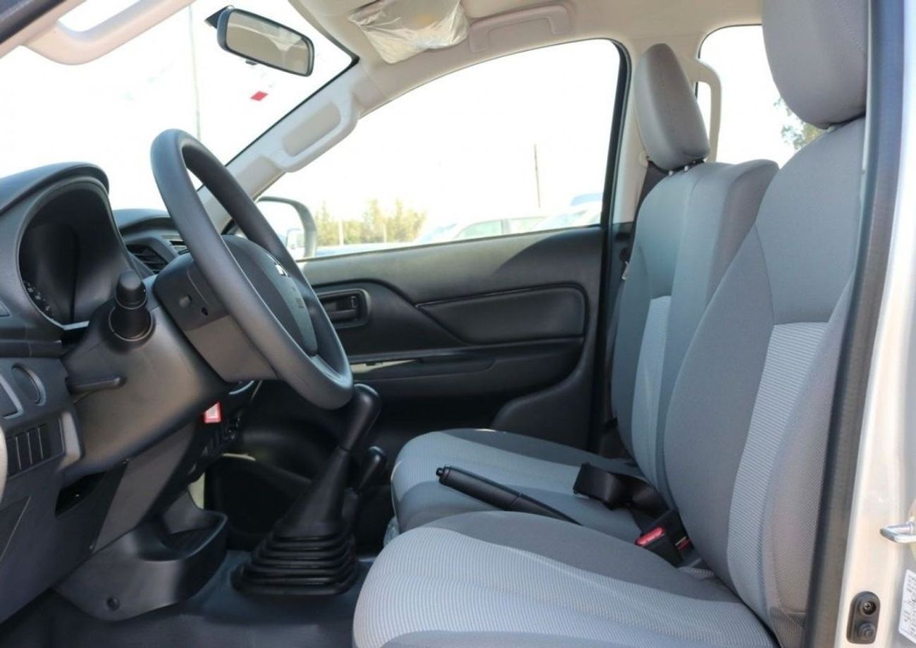 ميتسوبيشي L200 DIESEL - 2.4L -  DOUBLE CABIN - 4X4 - 5MT - POWER LOCKS AND POWER WINDOWS - EXPORT ONLY