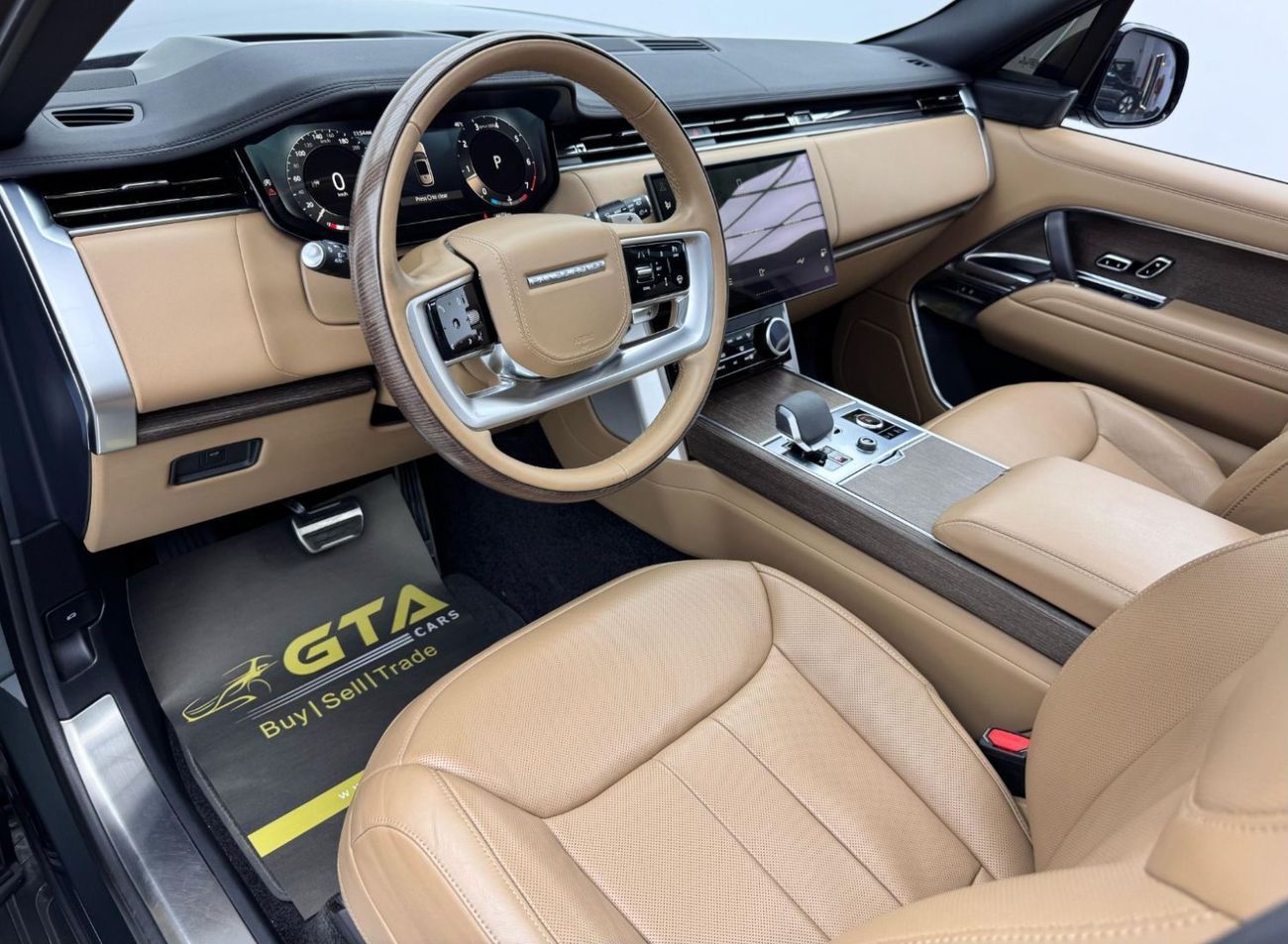 لاند روفر رينج روفر HSE P400 3.0L 2023 Range Rover HSE P400, Agency Warranty Till 28, Agency Full Service History, GCC