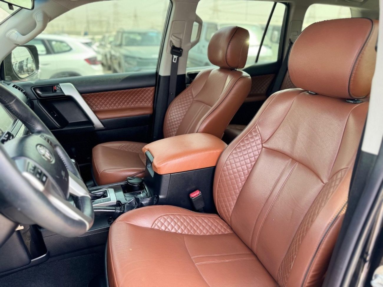 Toyota Prado Toyota prado 2017 V4 black color full options