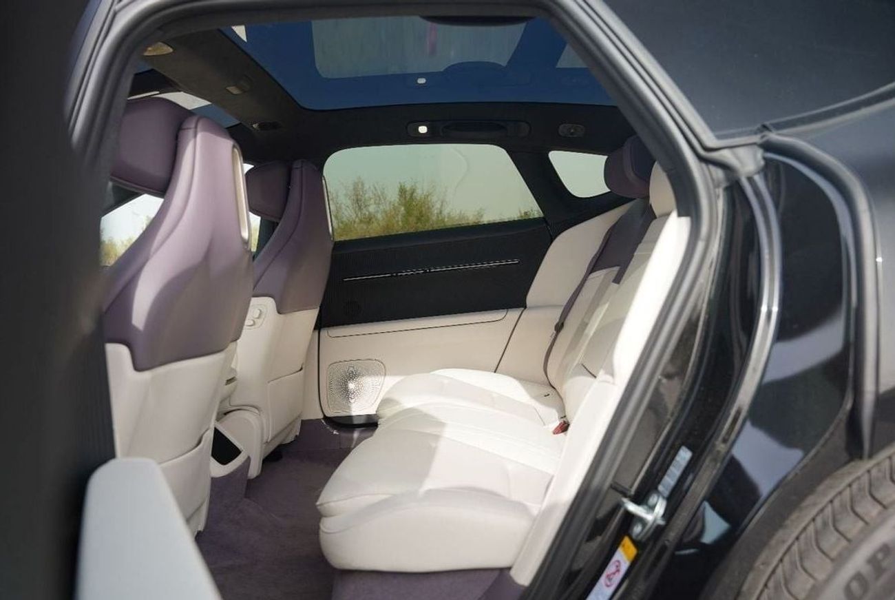 أفاتر 12 2025 AVATR 12 Long Range 2-motor AWD 0Km