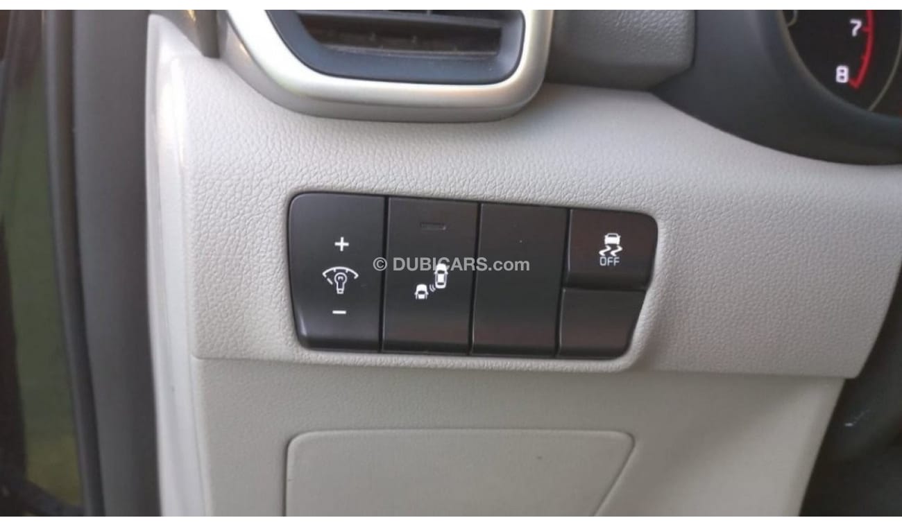 كيا سبورتيج EX اعلى