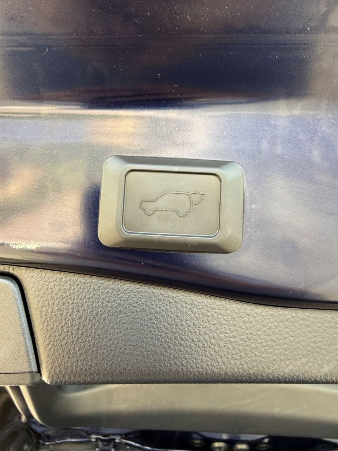 تويوتا راف ٤ RAV4 xle premium Hybrid 4x4