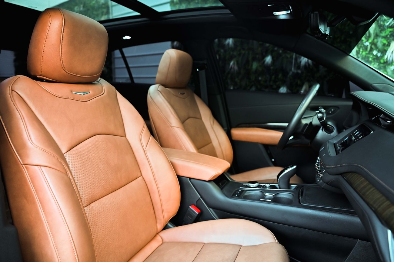 كاديلاك XT4 Premium Luxury | 3,425 P.M  | 0% Downpayment | Agency Warranty & Service