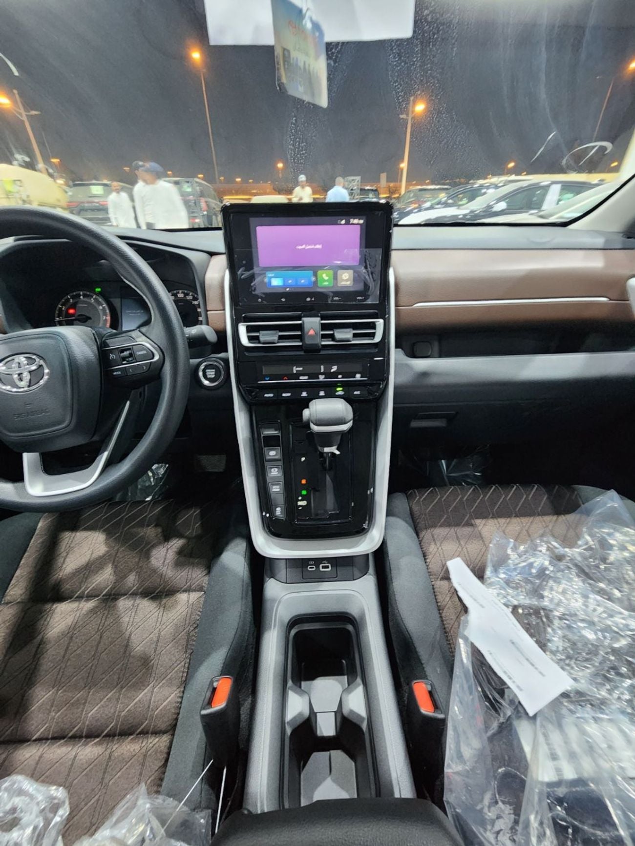 تويوتا إينوفا TOYOTA INNOVA 2.0L PETROL FWD 2026
