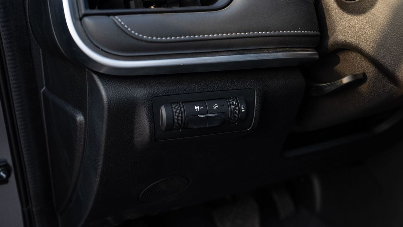 شيري تيجو 4 برو Comfort 1.5L - Grey Inside Black