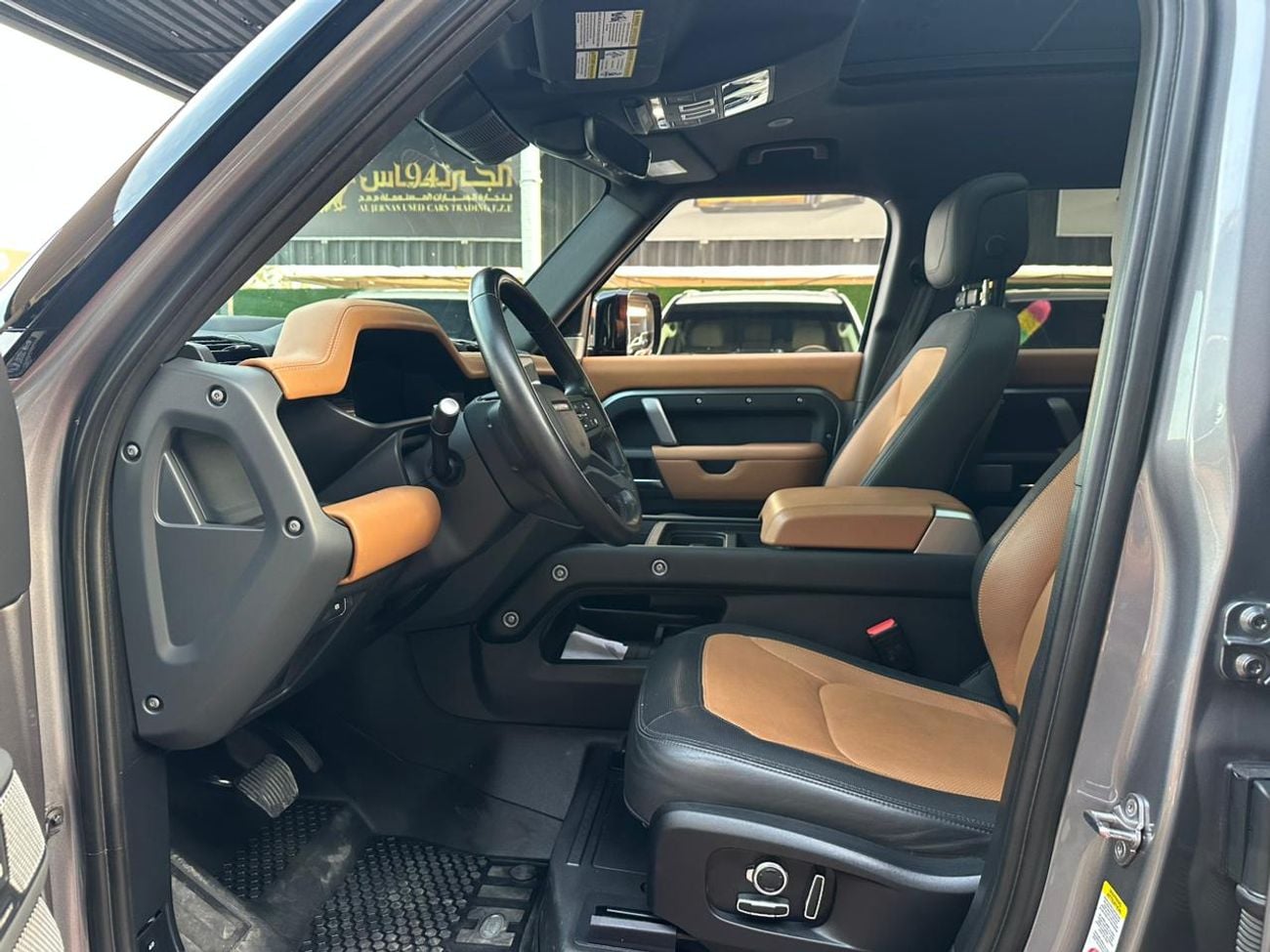 Land Rover Defender 3.0 L (P400) - 6 Cylinder Turbo (Mild Hybrid) - 400 Hp