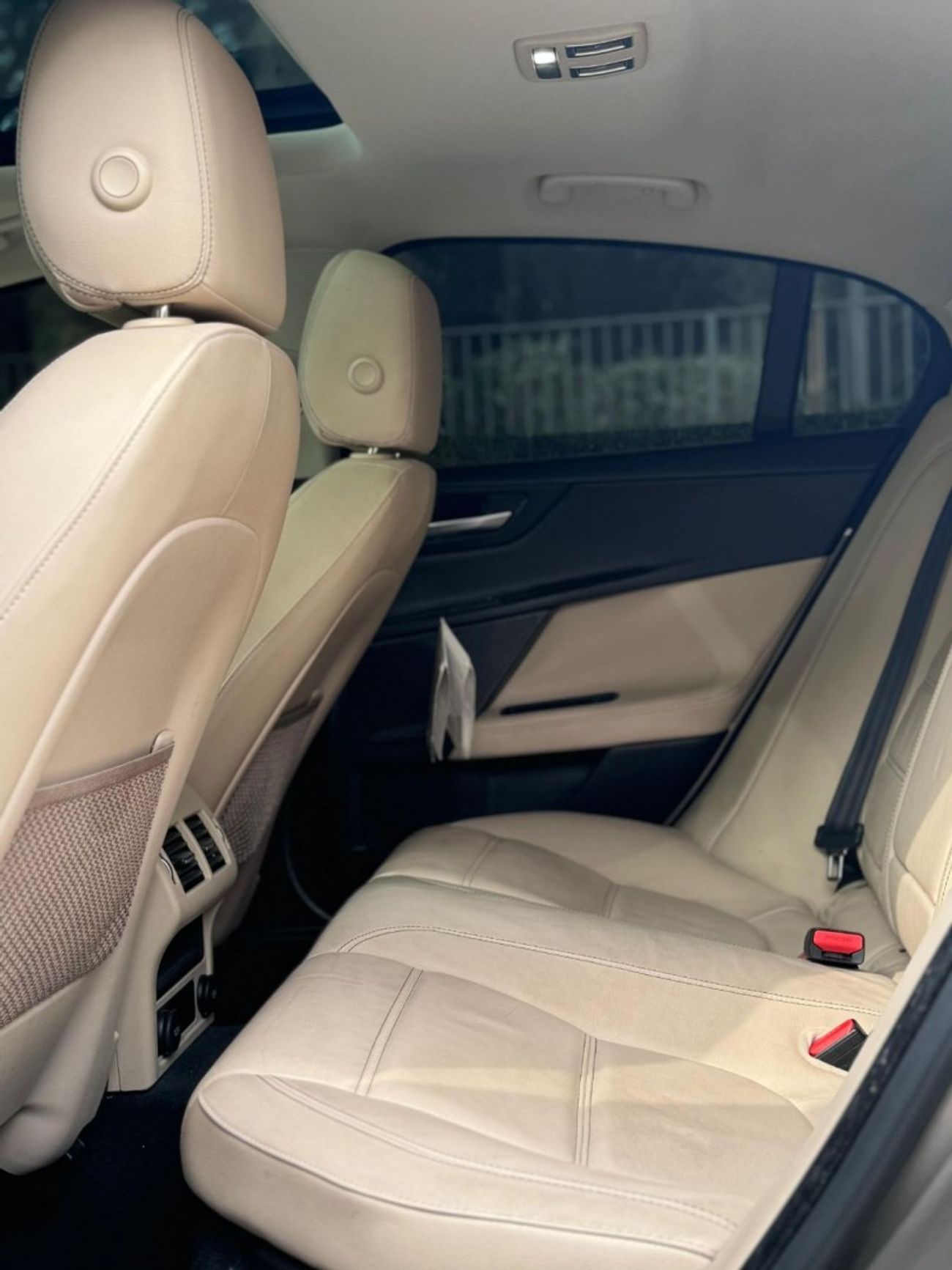 جاكوار XE HSE 2.0L (250 HP)