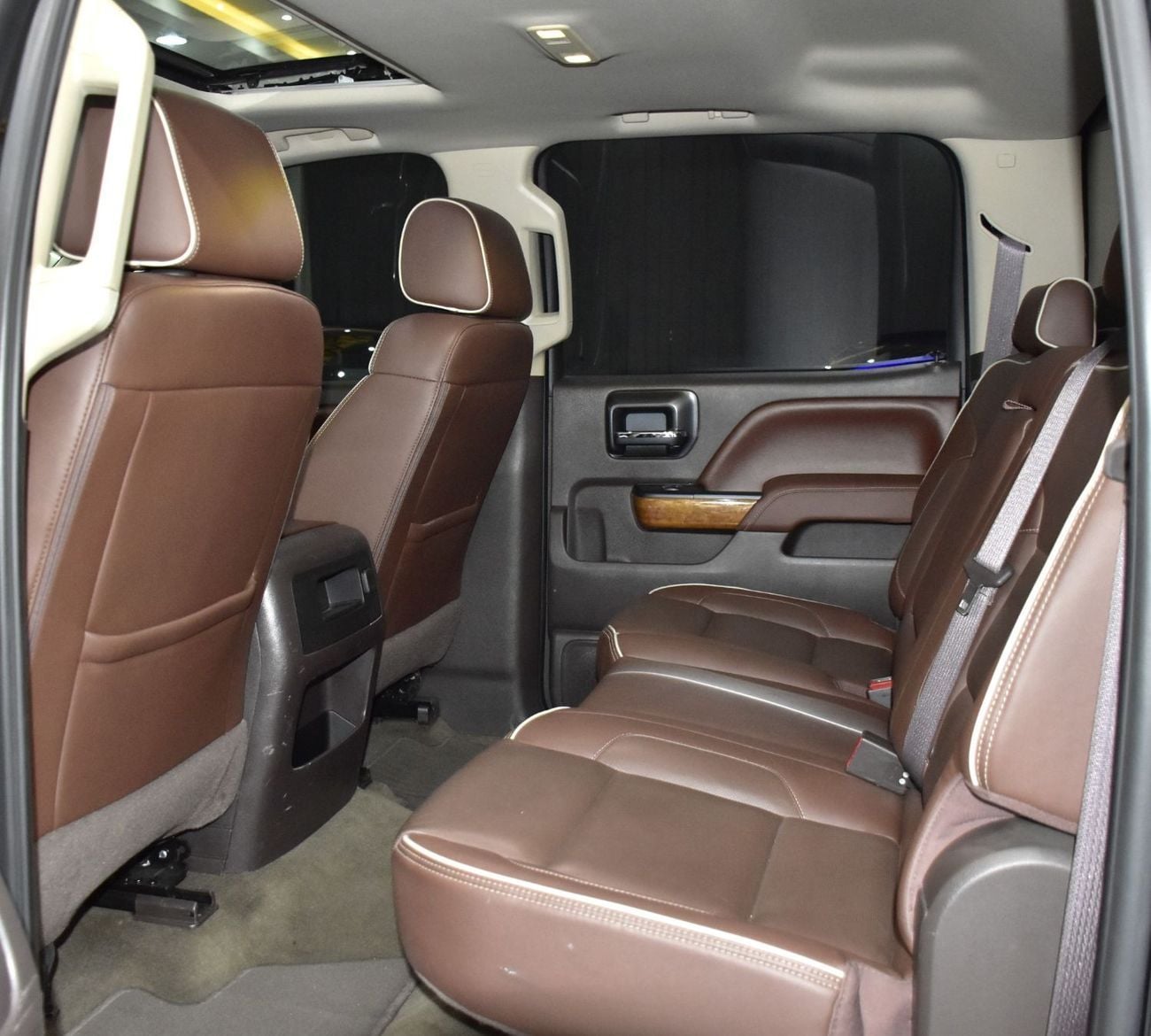 شيفروليه سيلفارادو EXCELLENT DEAL for our Chevrolet Silverado High Country 4x4 6.2 L ( 2017 Model ) in Black Color GCC