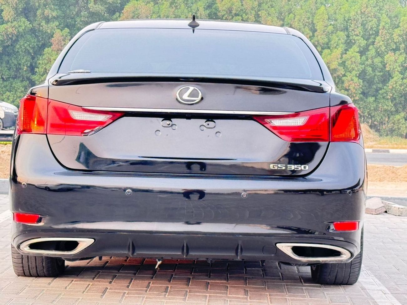 لكزس GS 350 بلاتينوم بحالة ممتازة من الداخل و الخارج