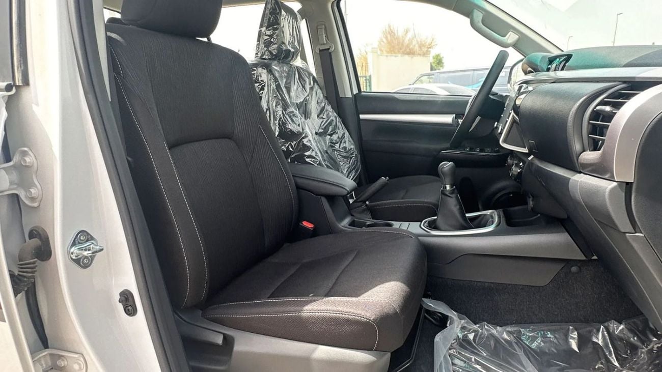 Toyota Hilux Toyota Hilux 2.4 MT 2025 Full option with diff lock