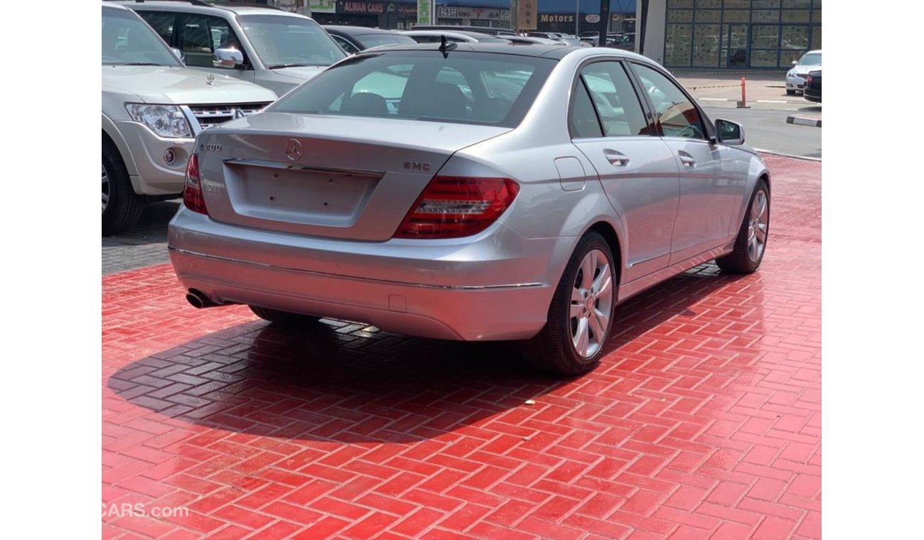 Mercedes-Benz C 200 AVANTGARDE GCC SPECS