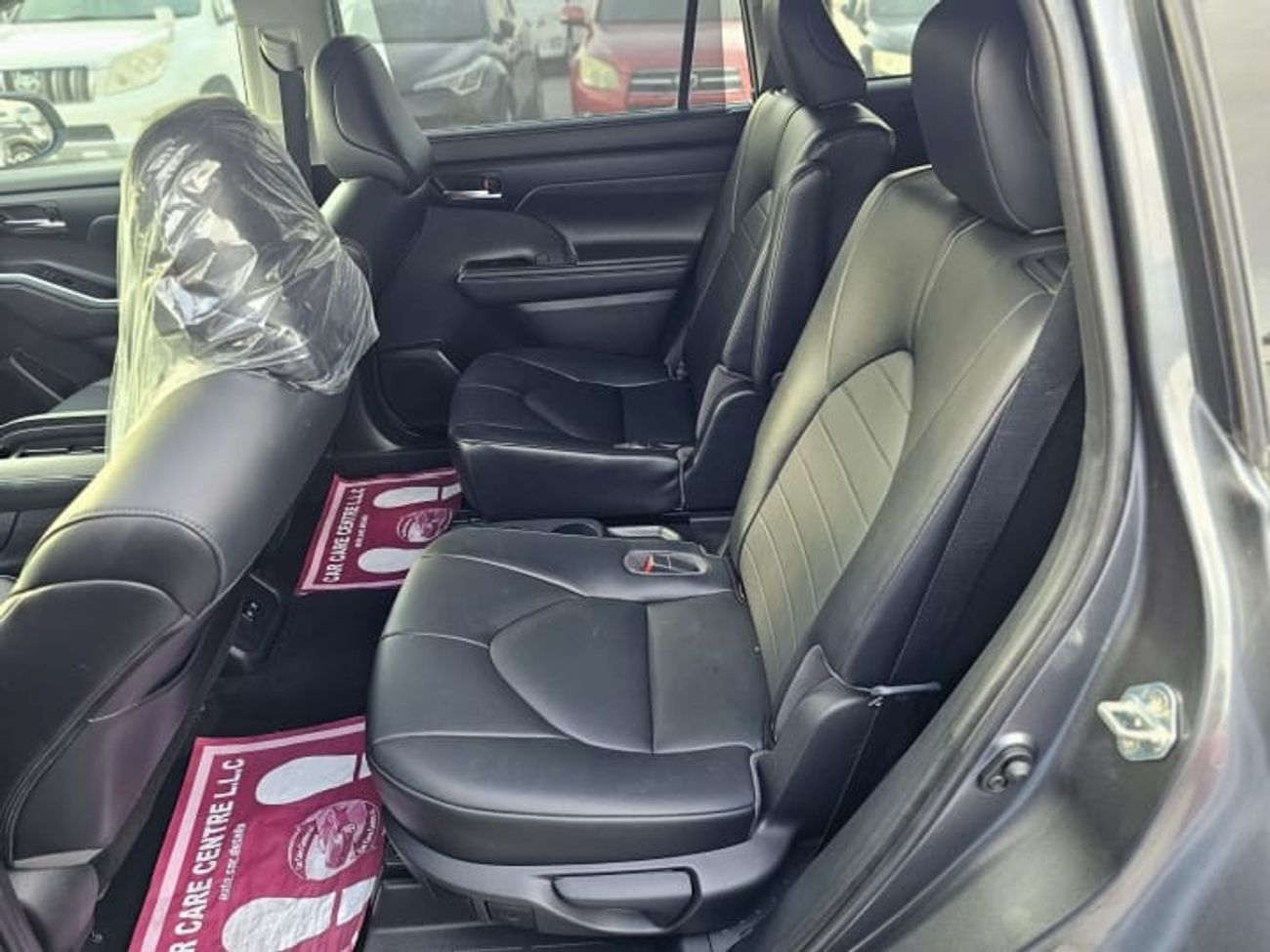 Toyota Highlander XLE-Non Hybrid-3.5L-AWD-LHD-American specs-6 Cylinders-petrol-Automatic-7 Seats-5 Doors