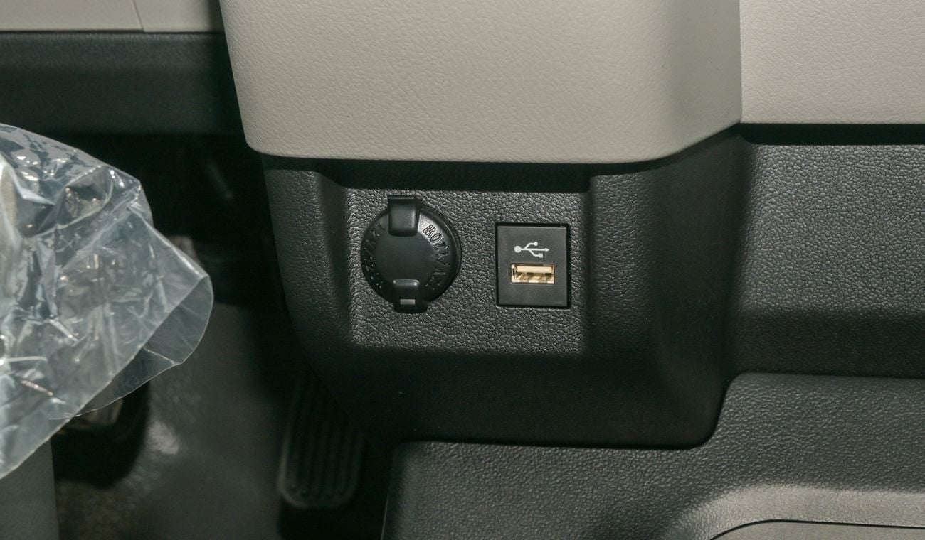 تويوتا هاياس DUBAI REGISTRATION - HIACE HIGHROOF 3.5 M/T GL - FUTAIM