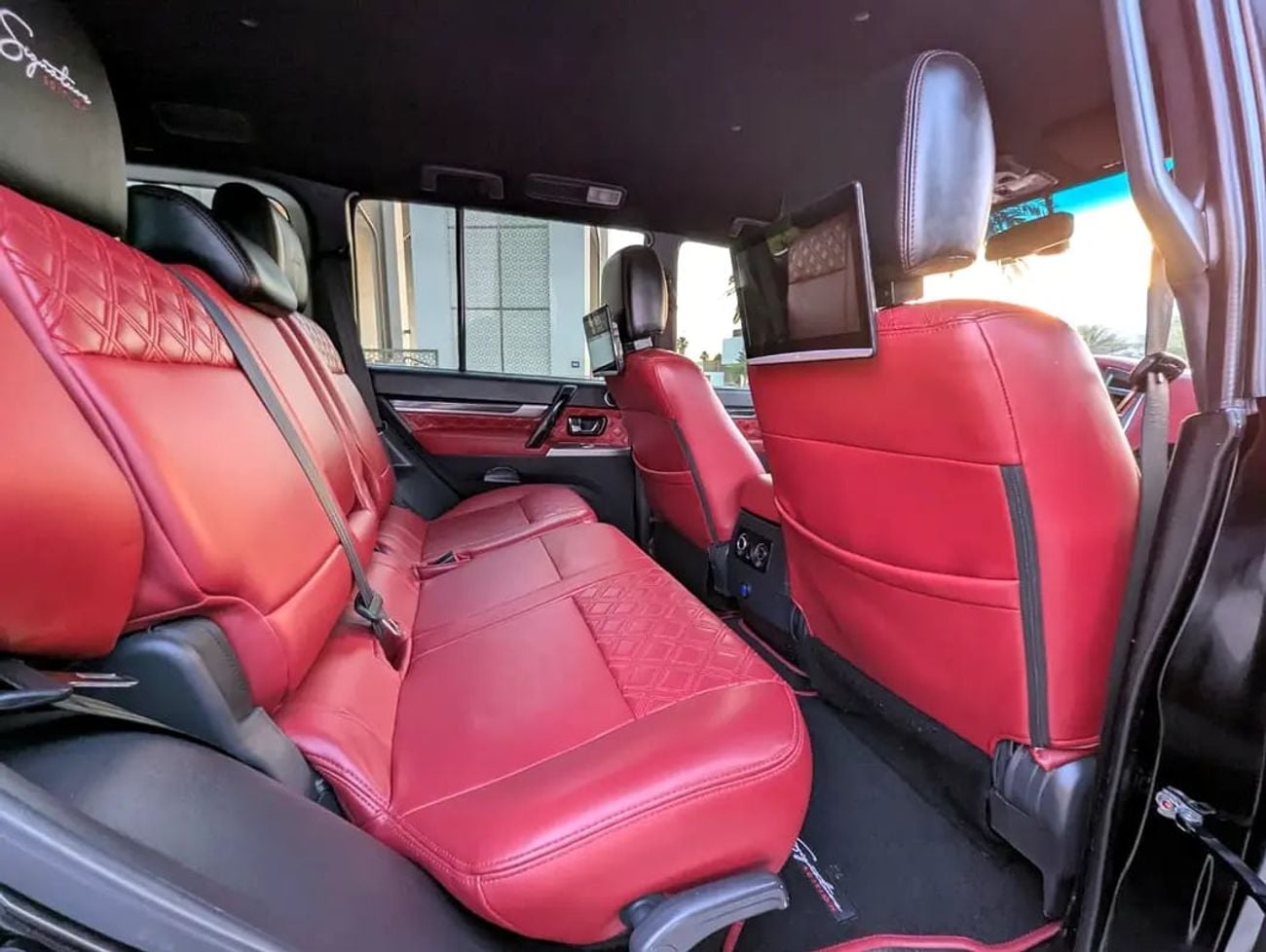 Mitsubishi Pajero Signature Edition GCC Specs