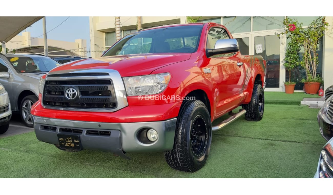تويوتا تاندرا بدون حوادث - مواصفات أمريكية - رنجات - كشافات - مشغل اسطوانات - فوانيس ضباب بحالة ممتازة