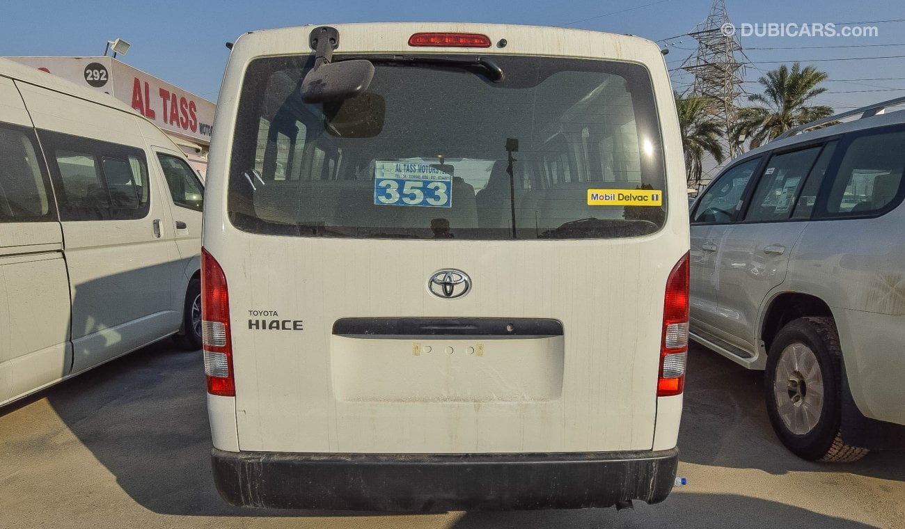 Toyota Hiace Low Roof