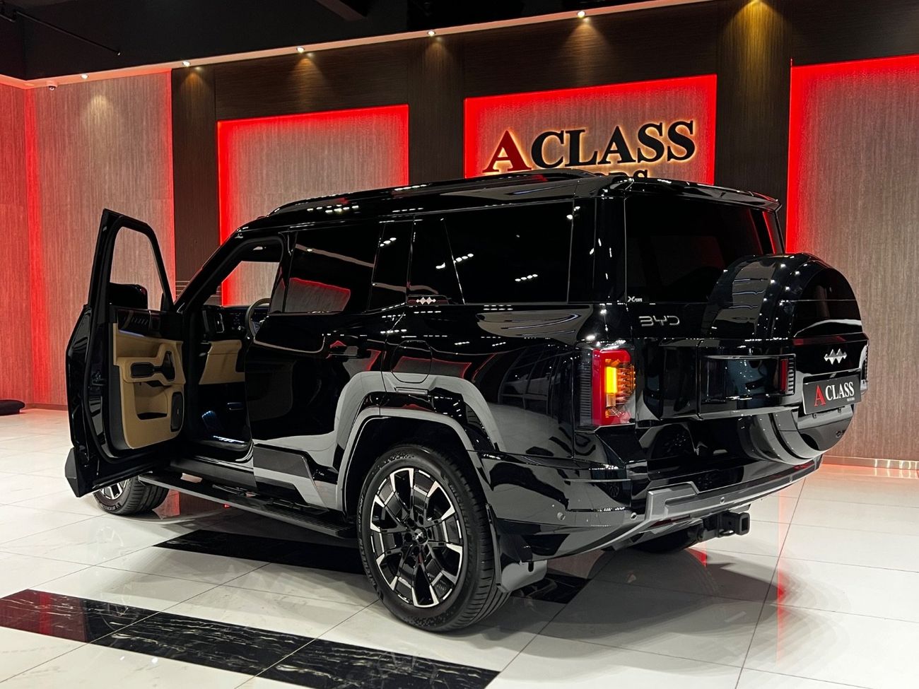 بي واي دي ليوبارد 8 Smart and Brave Flagship Edition (7 Seats)