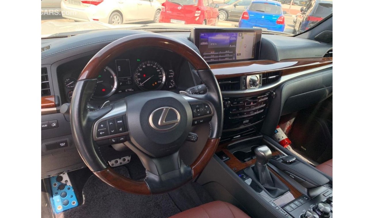 Lexus LX570 S