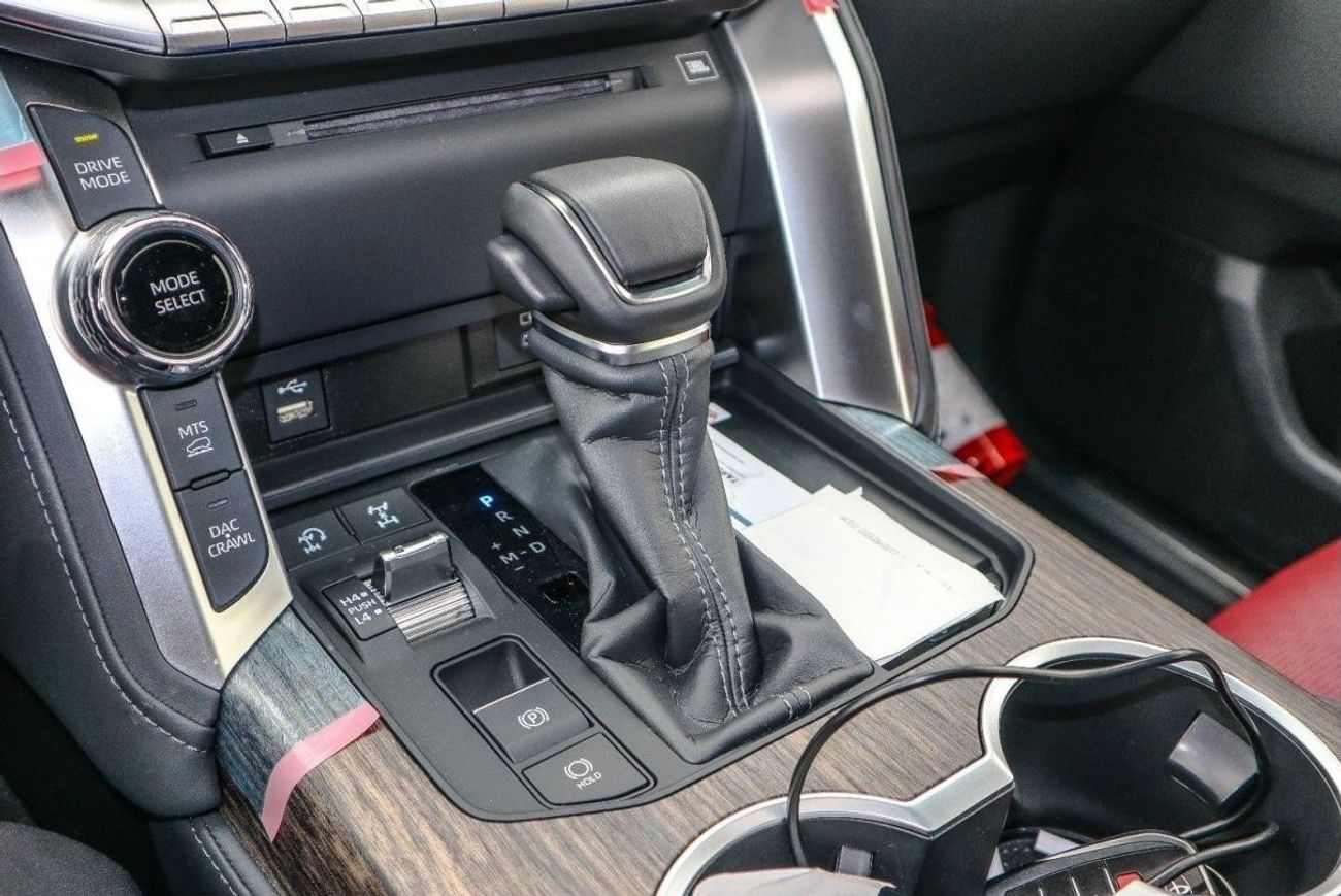 Toyota Land Cruiser Toyota Land Cruiser 3.5L VXR Twin Turbo, MODEL 2023  FOR LOCAL