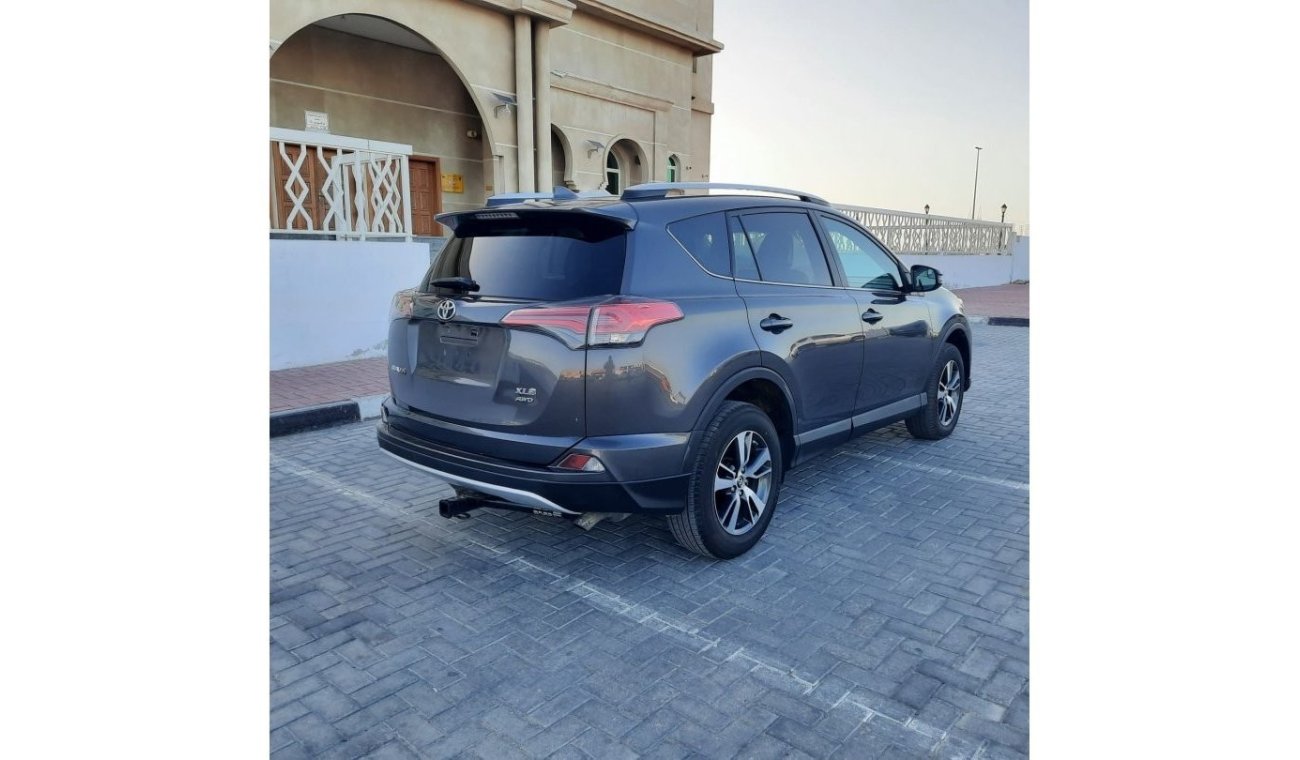 Toyota RAV4 2016 TOYOTA RAV4 XLE