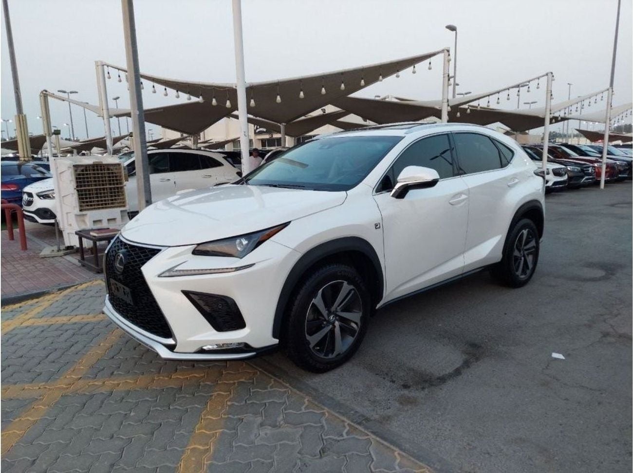 لكزس NX 300 F-SPORT F سبورت بلاتينوم