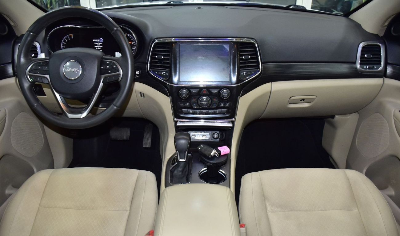 جيب جراند شيروكي EXCELLENT DEAL for our Jeep Grand Cherokee 4x4 ( 2019 Model ) in White Color GCC Specs