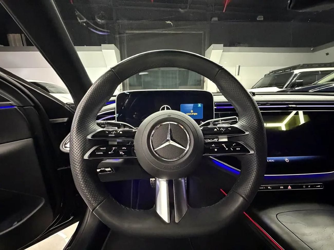 Mercedes Benz E300 PREMIUM PLUS