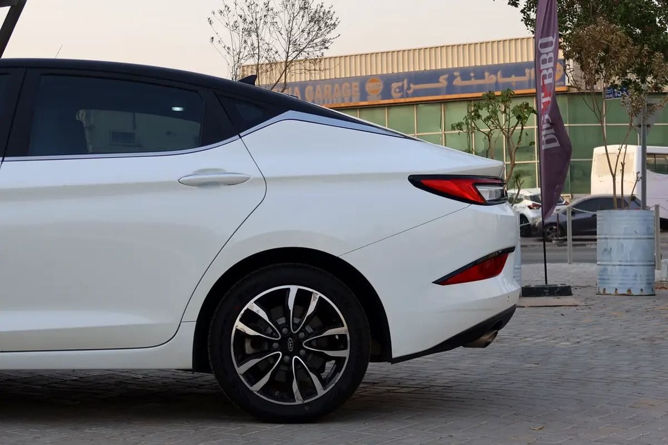 JAC J7 LUXURY | GCC | Warranty & Service Till | FDSH | Original Paint