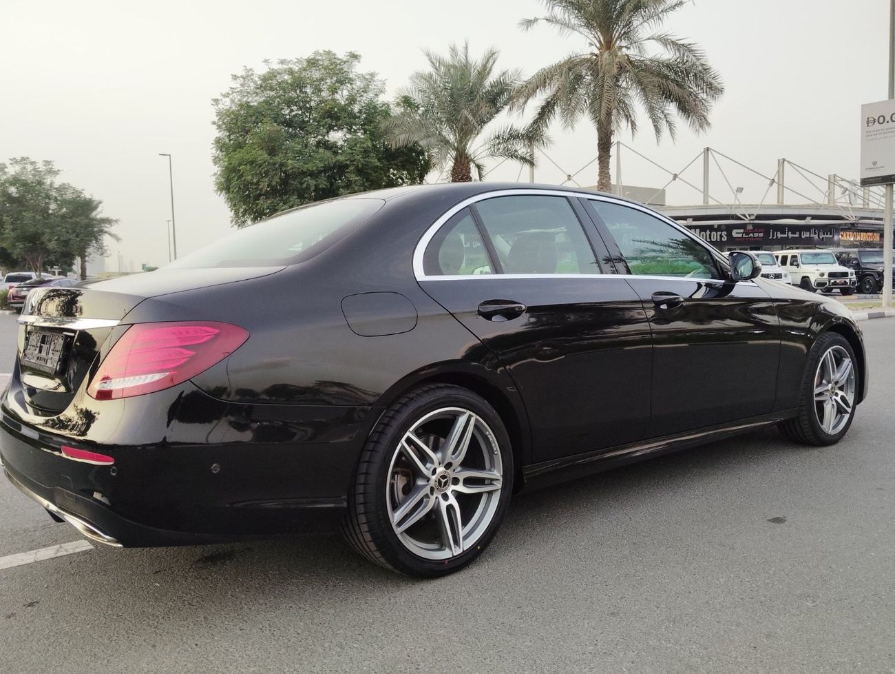 مرسيدس بنز E200