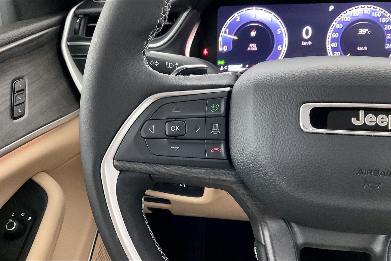 Jeep Cherokee Limited Plus | 1 year free warranty | 0 Down Payment