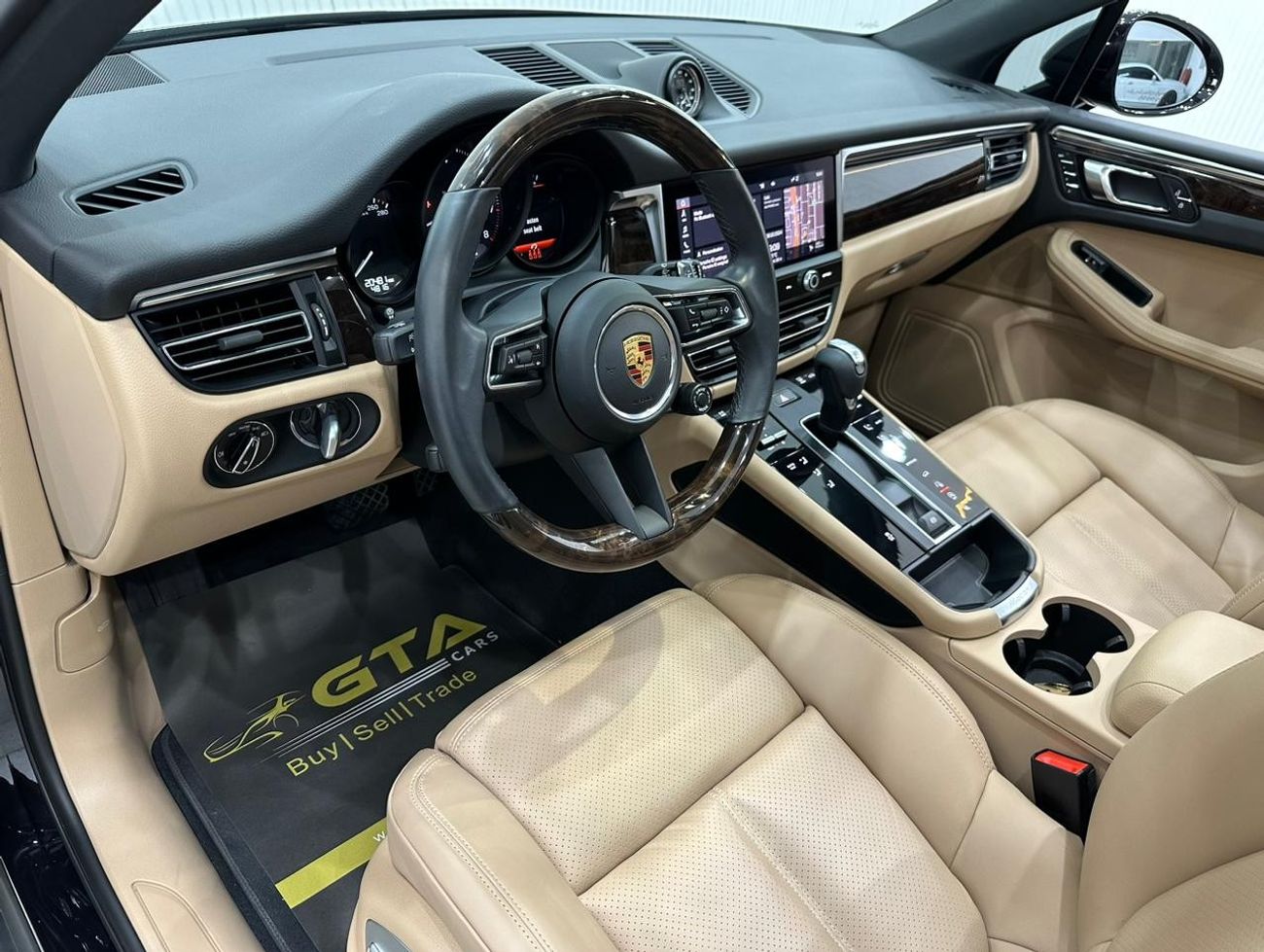 بورش ماكان Std 2022 Porsche Macan, February 2025 Porsche Warranty, Full Porsche Service History, Low Kms, GCC