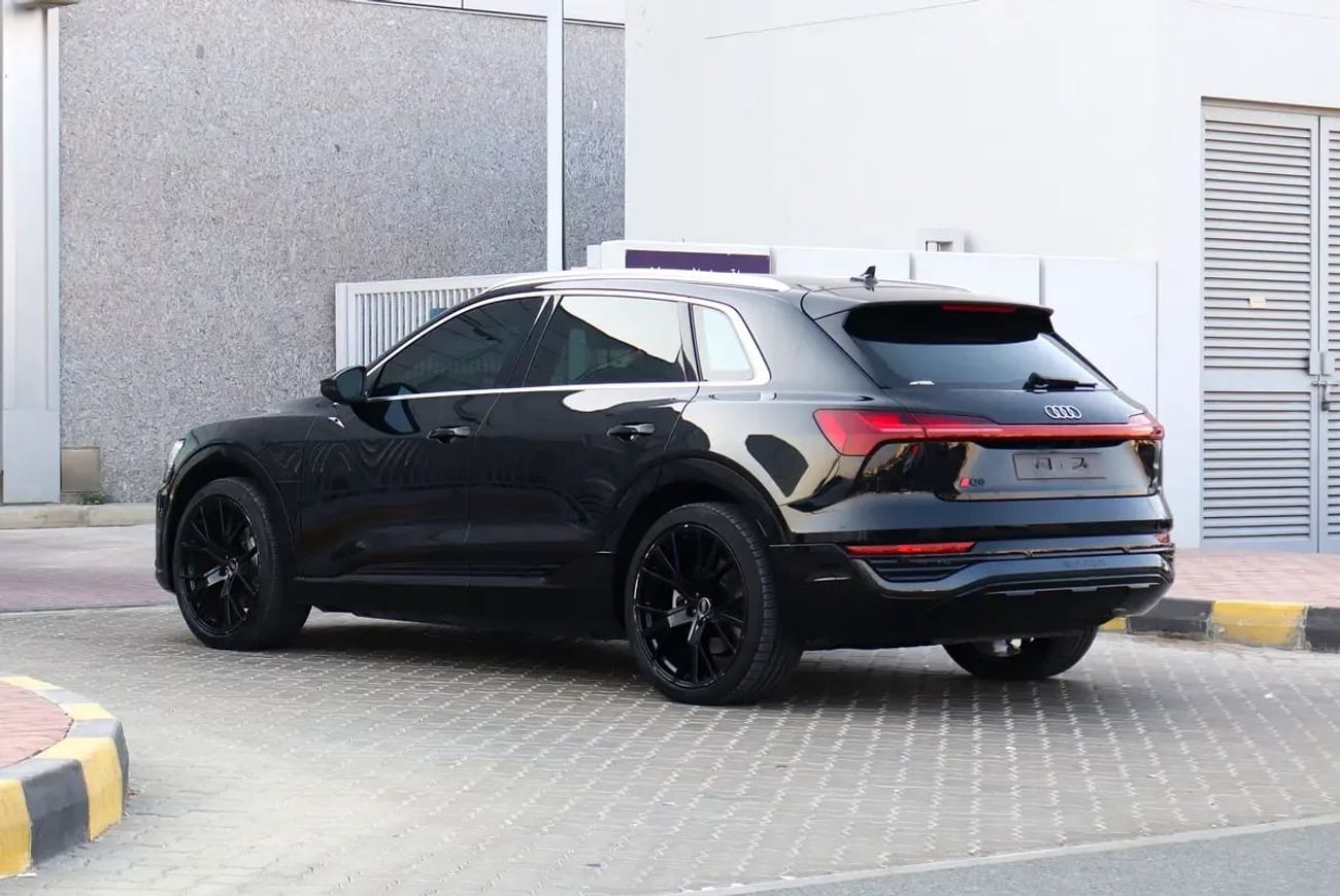 أودي Q8 إي ترون 55 ADVANCED Audi Q8 2024 مواصفات خليجية